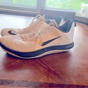 Nike Fly By Low size 13